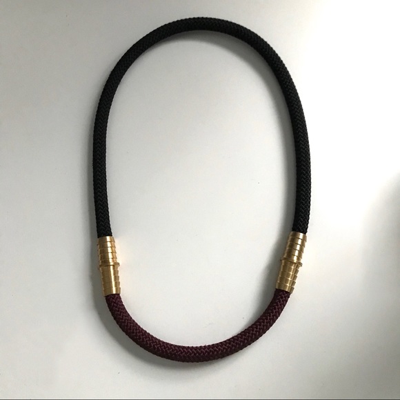 Necklace with 3/8’’ rope and brass pieces - Picture 2 of 4